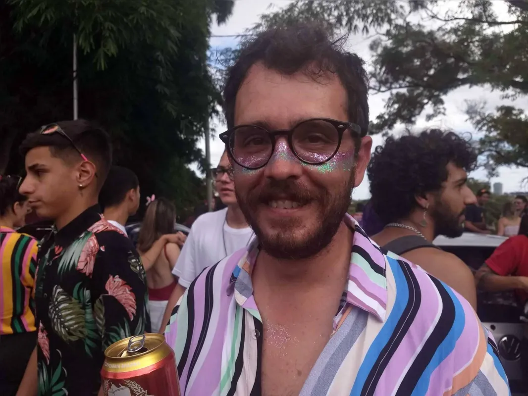 O publicitário Diego Henrique Ferreira teve seu primeiro porre aos 19 anos, "Não me lembro de nada"