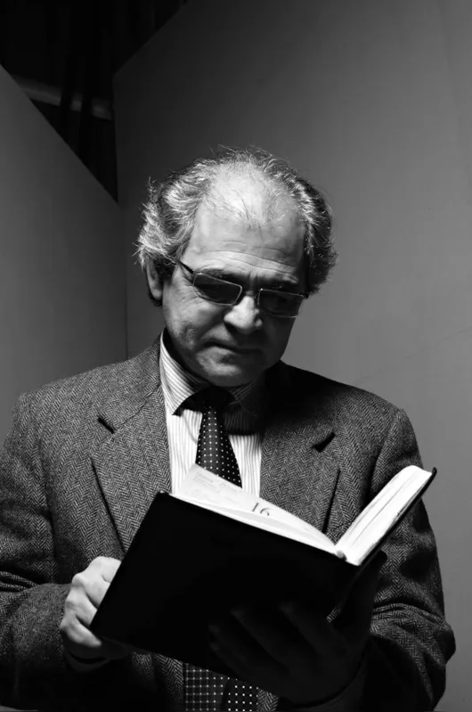 Nilson Monteiro fará  o lançamento de seu livro 'Nem Tão Simples Assim' pela internet