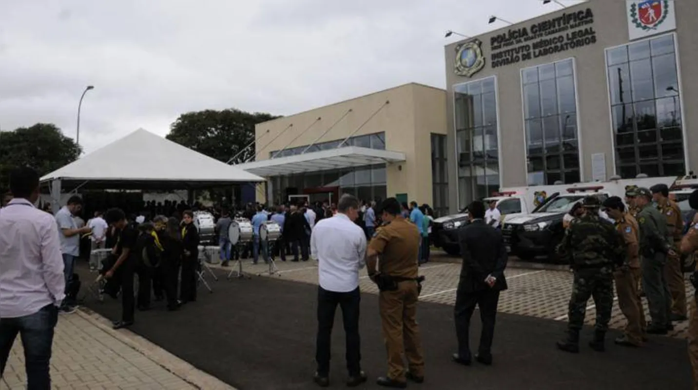 Imagem ilustrativa da imagem Em quatro anos, IML de Londrina sepultou 51 corpos sem identificação