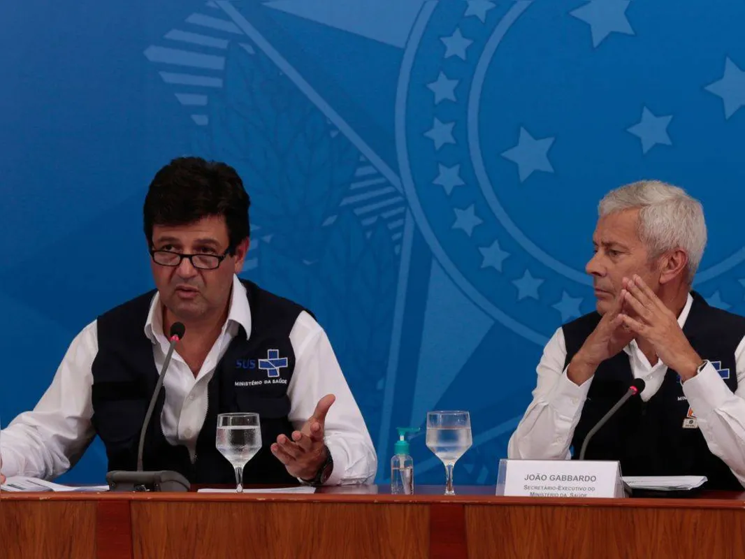 Imagem ilustrativa da imagem Estados, inclusive o Paraná, ignoram ministério e mantêm isolamento