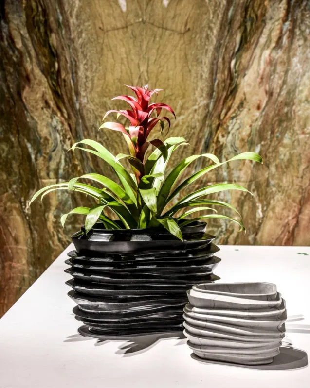As criações são objetos já tradicionais na decoração e composição de ambientes, mas pensadas de uma forma inovadora 
