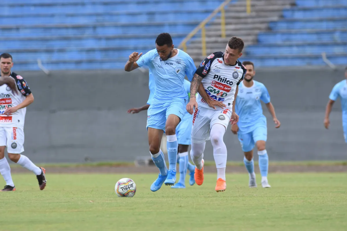 Londrina e Operário se enfrentaram no domingo pela última rodada da primeira fase