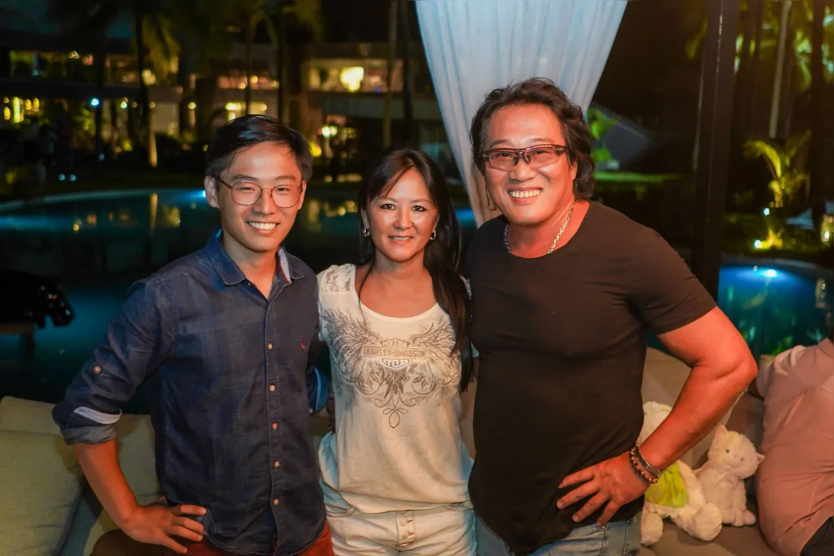 Rodrigo, Márcia e David Wang