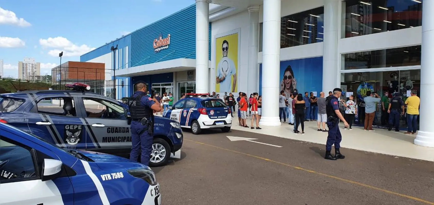 Unidades da Havan e da Americanas estiveram na mira dos servidores da Prefeitura 