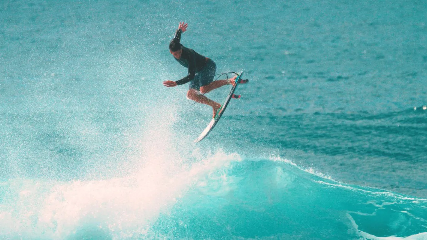 O empresário de Gabriel Medina, Cesar Villares, põe o surfista no mesmo patamar de grandes campeões nacionais como Ayrton Senna e Gustavo Kuerten