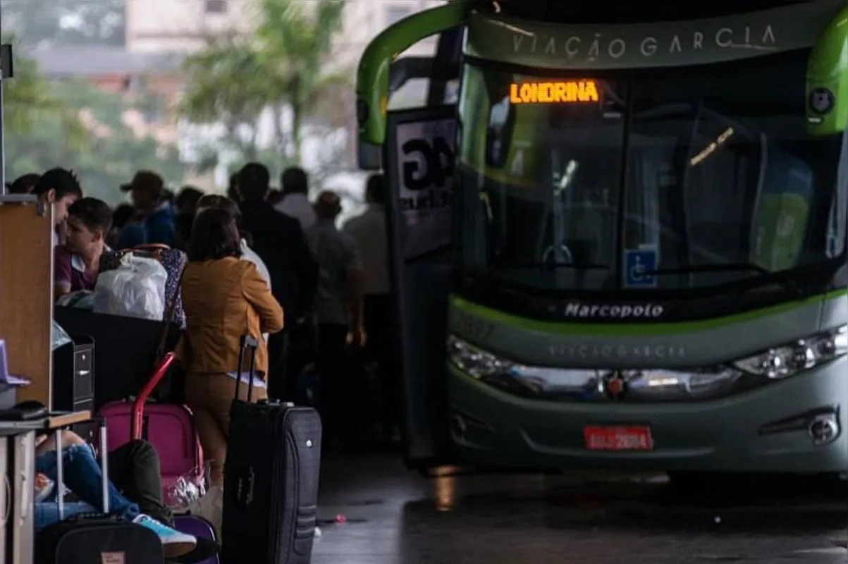 Imagem ilustrativa da imagem Governo do Paraná restringe chegada de ônibus interestaduais