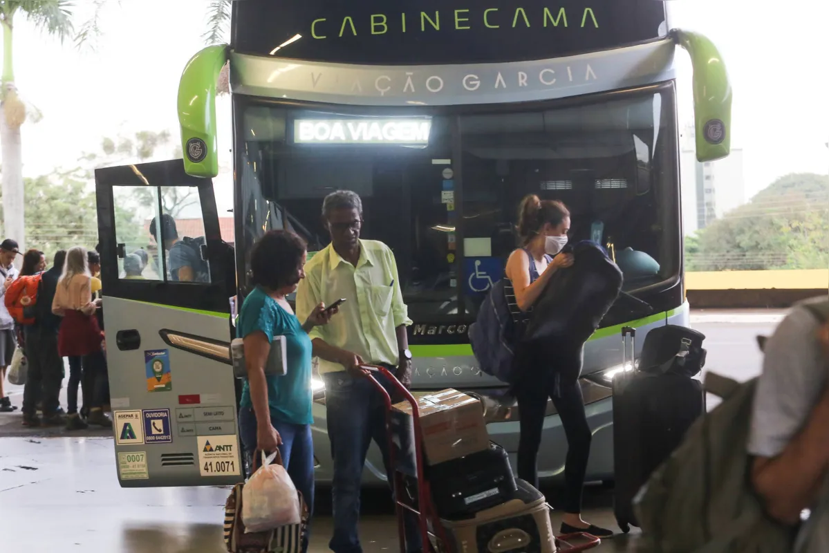 Imagem ilustrativa da imagem Governo do Paraná restringe chegada de ônibus interestaduais