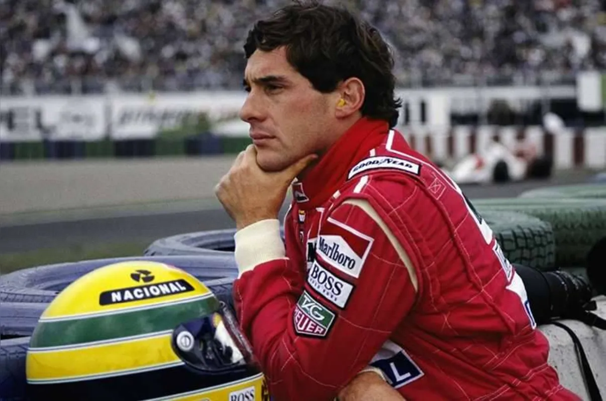 Imagem ilustrativa da imagem Há 35 anos, Ayrton Senna comemorava primeira vitória na F-1