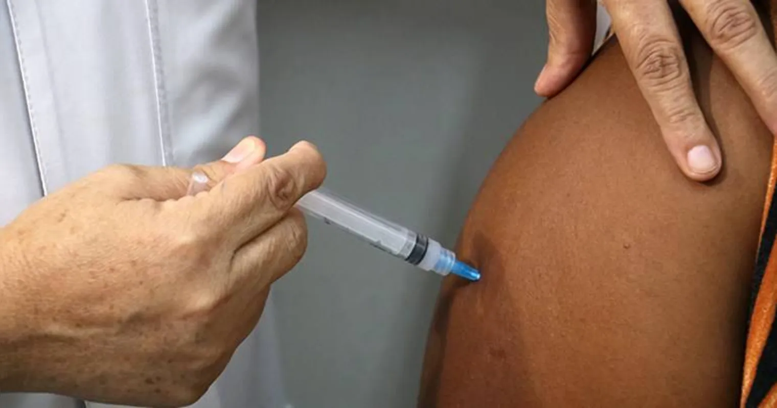 Imagem ilustrativa da imagem Idosos de Londrina não devem sair de casa para vacinação contra a gripe