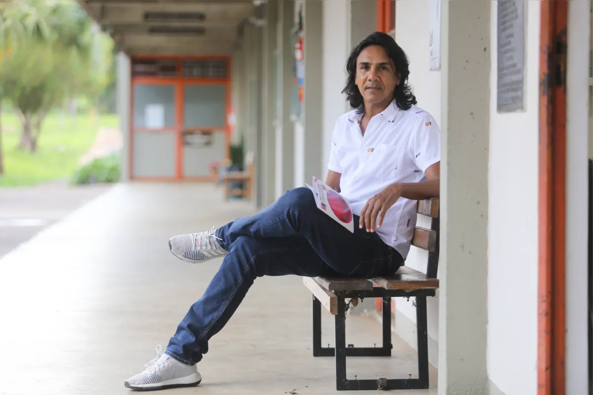 Rovilson José da Silva, professor do Departamento de Educação da UEL e idealizador do projeto Palavras Andantes: "Se os pais têm dúvidas, devem procurar a escola para  compreender a perspectiva pedagógica"