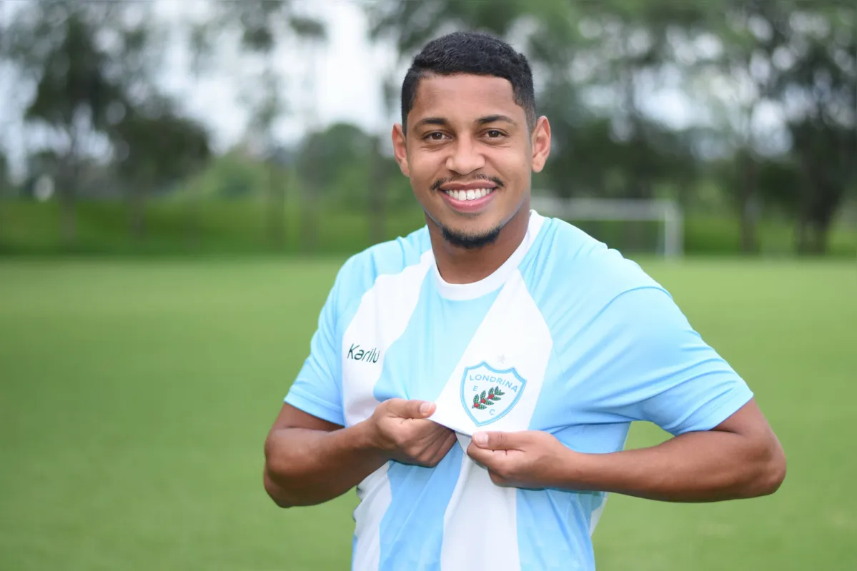Ruster Santos já treina no Londrina e pode estrear no sábado contra o Rio Branco