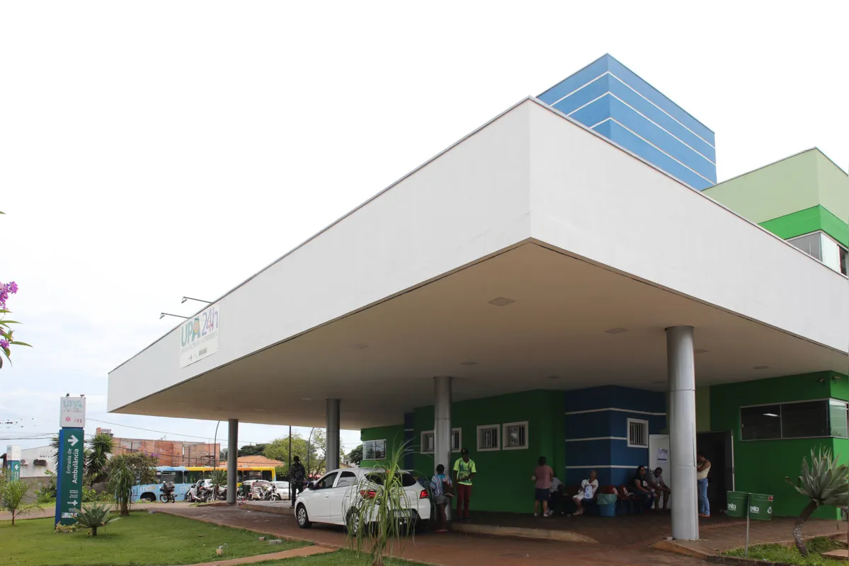 Imagem ilustrativa da imagem Londrina vai contratar mais médicos e limita venda de álcool em gel