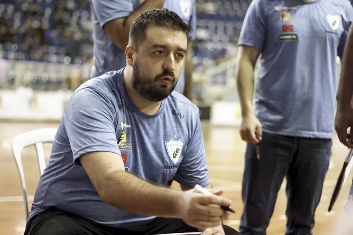 Atual técnico do Cerrado Basquete, londrinense Bruno Lopes irá dirigir a seleção brasileira universitária