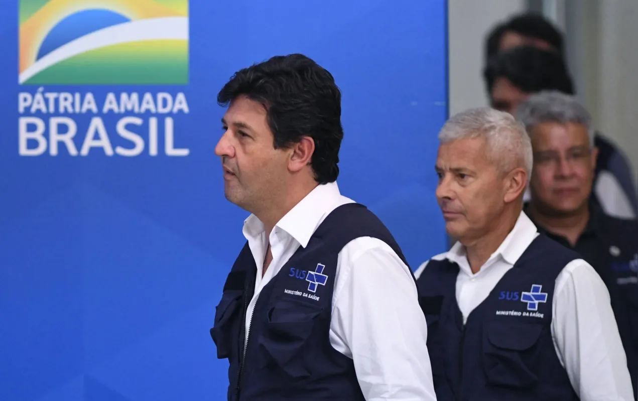 Imagem ilustrativa da imagem Mandetta admite 'descompasso' com Planalto e repete que só tem o caminho da ciência a oferecer