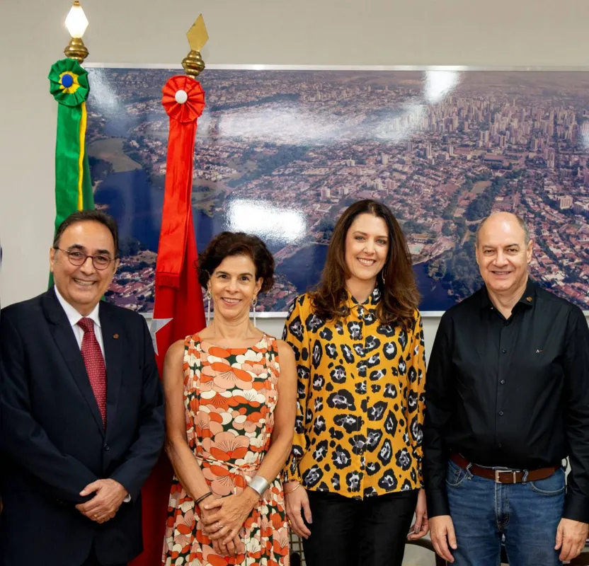 Spartaco Puccia, Ciliane Carla Almeida, Cláudia Romariz e Olides Millezi, da diretoria do Fórum