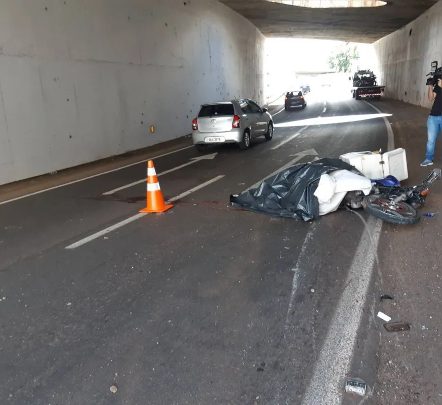 Imagem ilustrativa da imagem Motoqueiro morre em acidente na BR-369, em Londrina