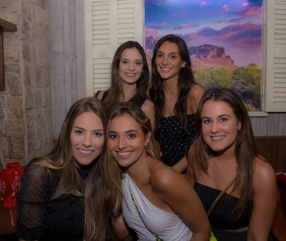 Ana Luiza Totti, Bruna Zaneti, Fernanda Salinet, Gabriela Marussi e Gabriela Victorelli