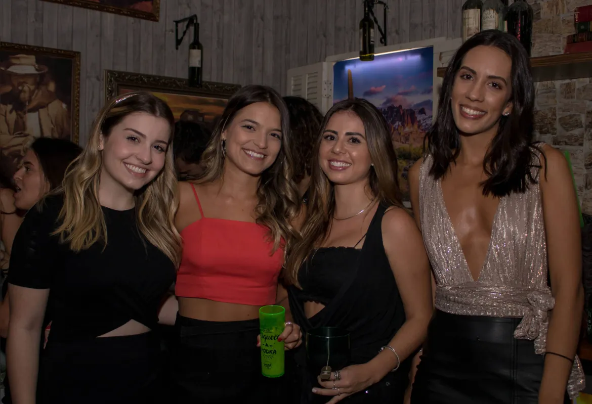 Izadora Feijó, Maria Eduarda Cunha, Ana Gabriela Correia, Renata Galvão