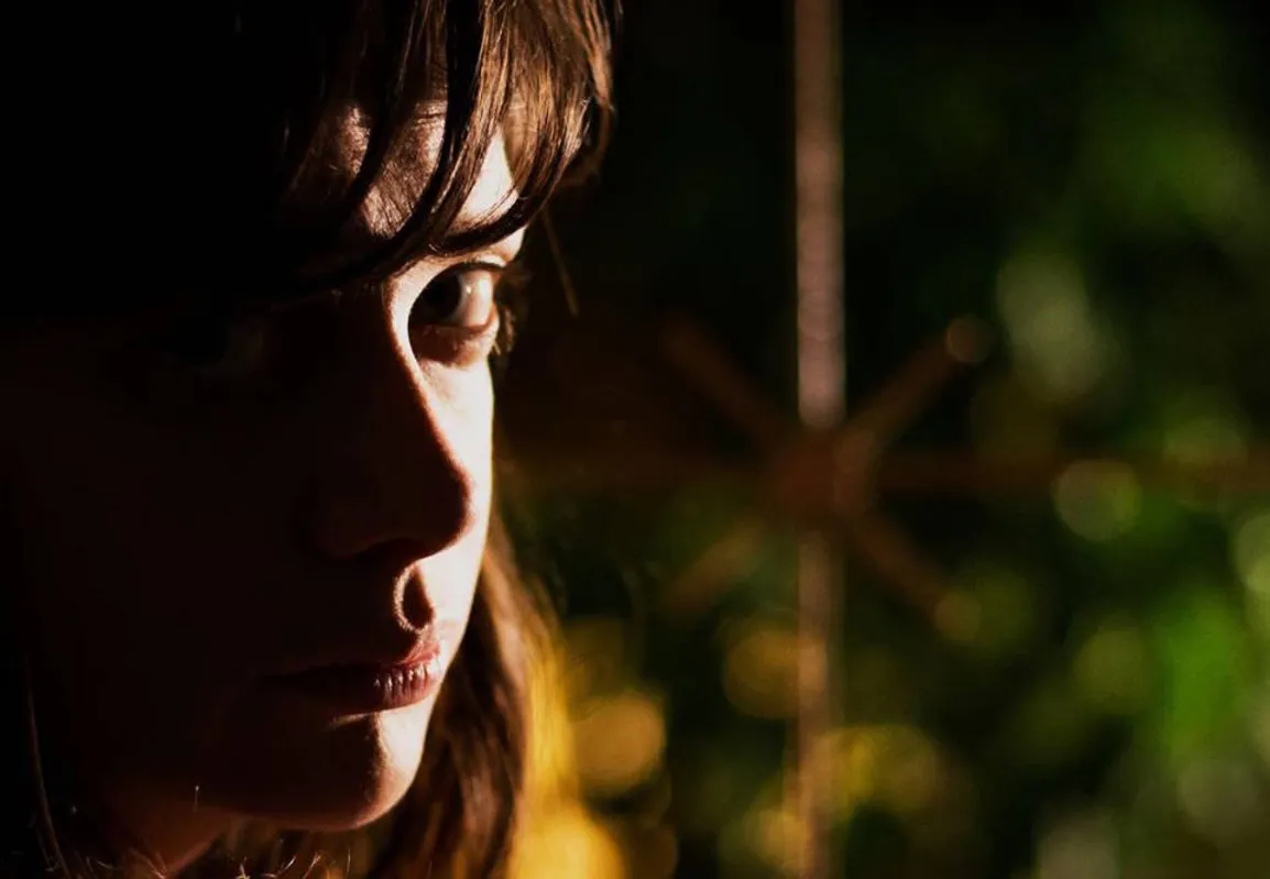 O curta 'Redenção', de Alessandra Pajolla, abre a Mostra de Cinema Mulheres Plurais nesta terça (10)
