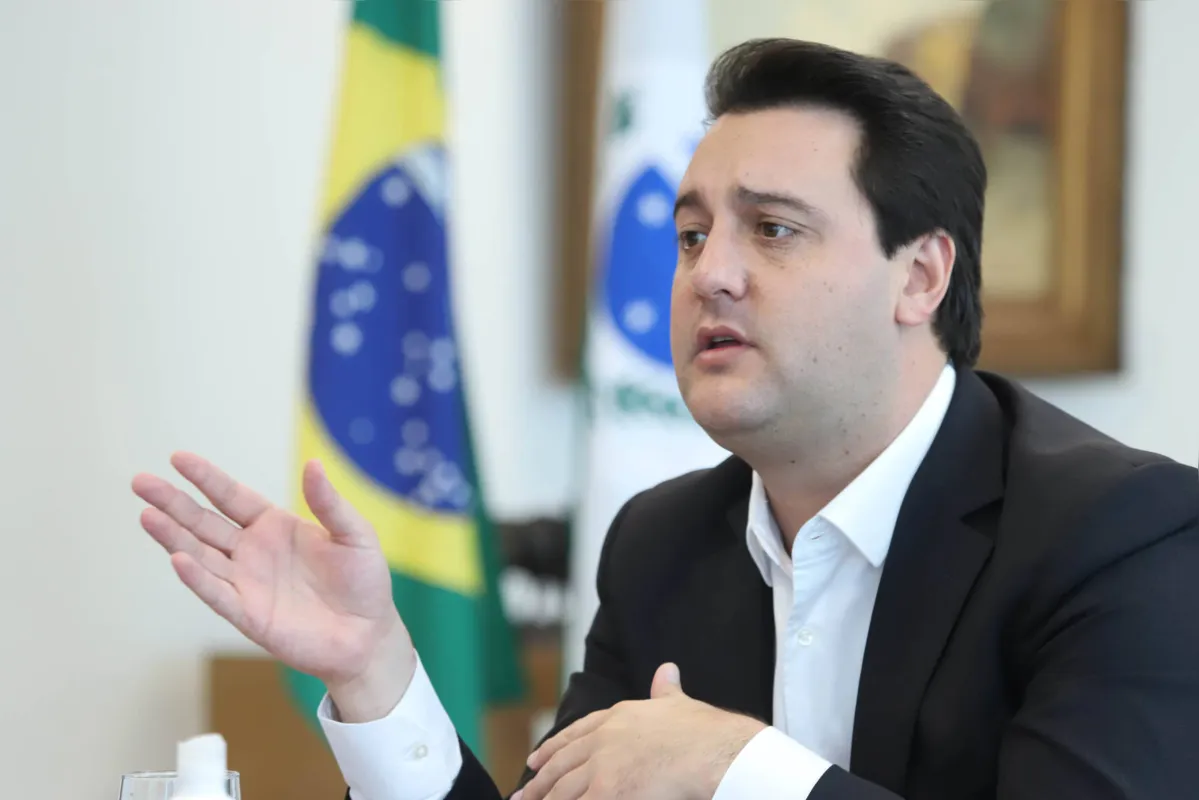 Imagem ilustrativa da imagem O reitor da UEL que retirou-se de audiência com o governador