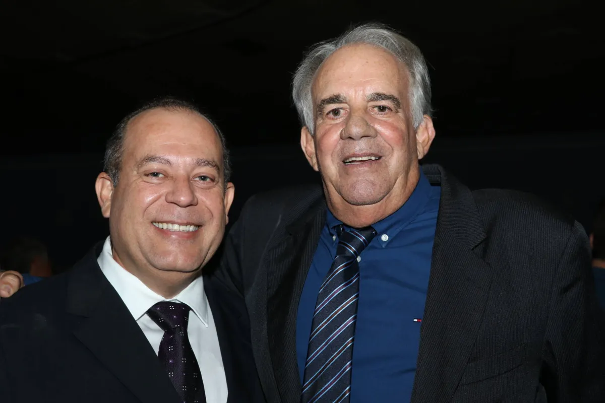 José Nicolás Mejía,  superintendente da Folha de Londrina,  e Afrânio Brandão,  presidente do Conselho  da SRP  