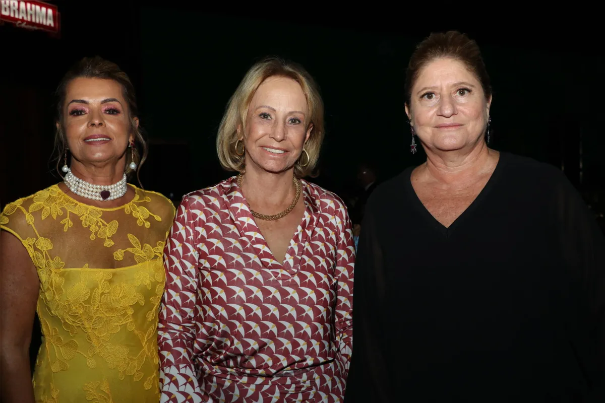  A diretora da SRP, Rita Ribeiro, Terezinha Pagan e Candida Paiva 