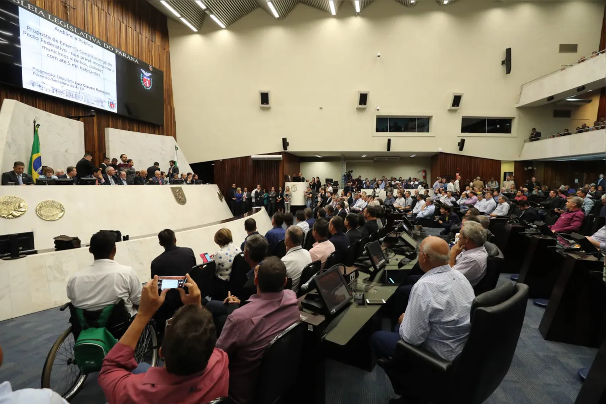 Imagem ilustrativa da imagem PR: deputados repudiam propostas que podem extinguir municípios