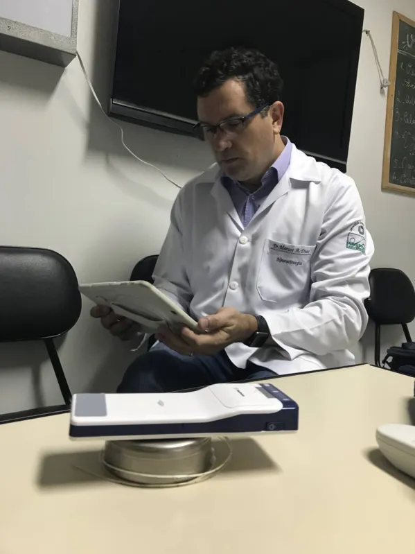 “Não é uma coisa nova, mas o SUS de Londrina não possuía essa modalidade", diz o neurocirurgião Marcos Antônio Dias