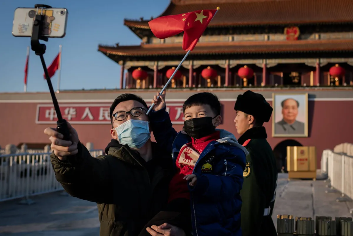 As autoridades de Wuhan ordenaram que todos os cidadãos utilizem máscaras 