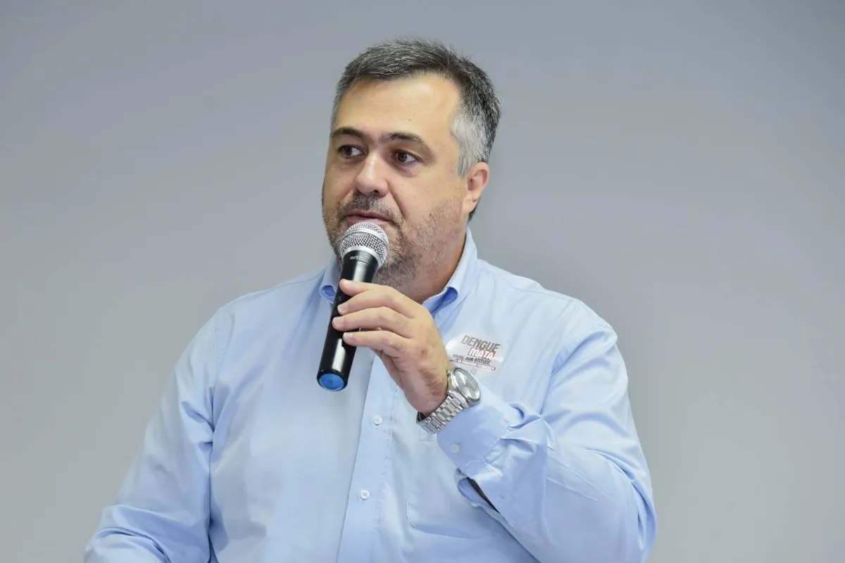 “A grande esmagadora maioria dos casos que venha a acontecer no Brasil e no Paraná serão de casos brandos”, afirma o secretário estadual de Saúde, Beto Preto