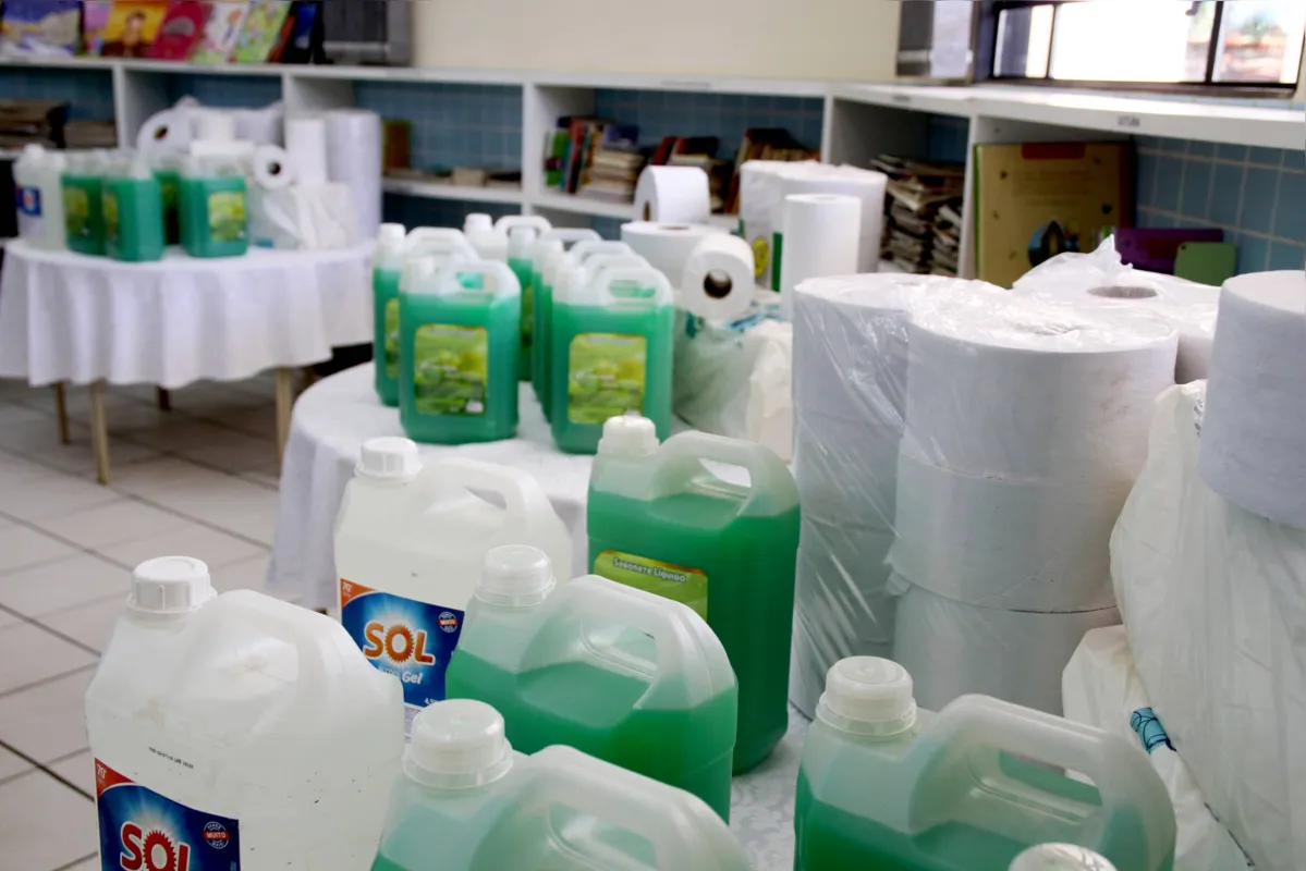 Imagem ilustrativa da imagem Prefeitura de Londrina distribui kits extras de higiene para as escolas