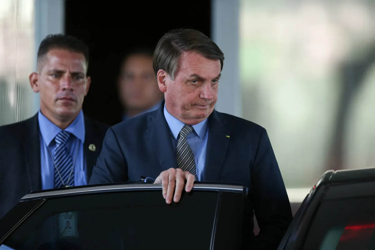 Imagem ilustrativa da imagem Primeiro pedido de impeachment de Bolsonaro após ato pró-governo chega à Câmara