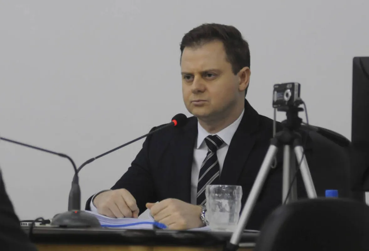 Imagem ilustrativa da imagem Publicano: Justiça condena auditor fiscal de Londrina a perda do cargo público
