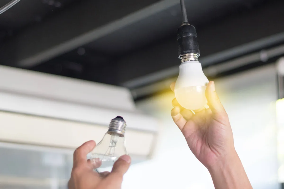 Falta de manutenção e projetos elétricos mal realizados estão entre as principais causas de incêndios e choques elétricos em residências