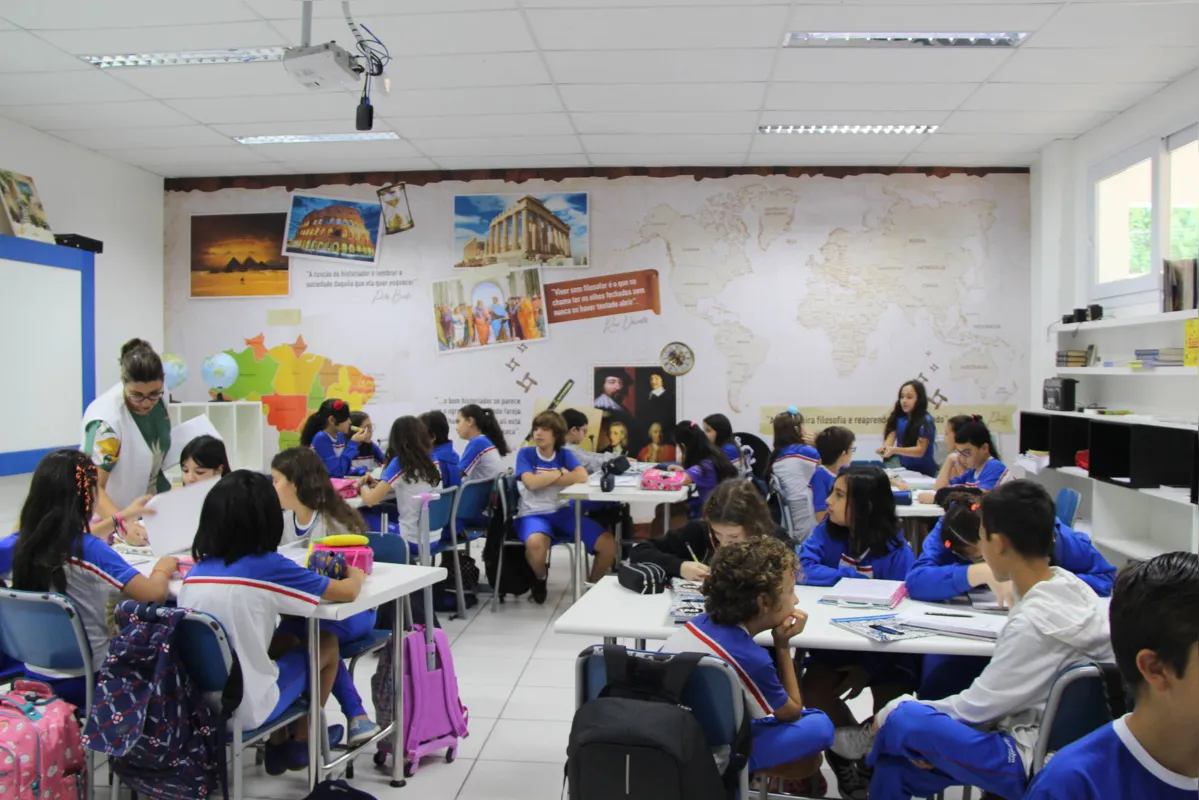 Imagem ilustrativa da imagem Salas ambientadas por disciplina são implementadas no Colégio Interativa