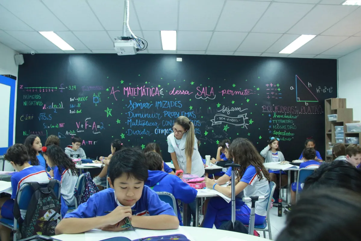 Imagem ilustrativa da imagem Salas ambientadas por disciplina são implementadas no Colégio Interativa
