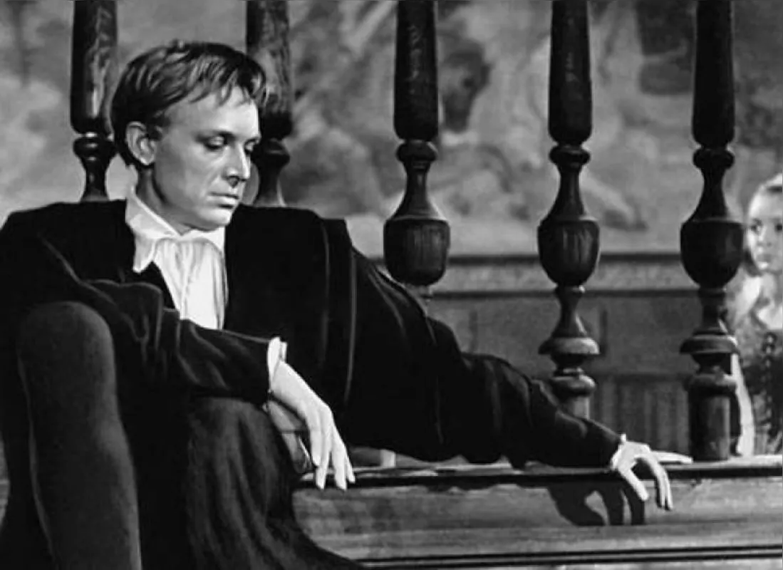 “Hamlet” em versão de 1964 dirigida pelo russo Grigori Kozintsev:  uma das tragédias de Shakespeare mais adaptadas para o cinema
