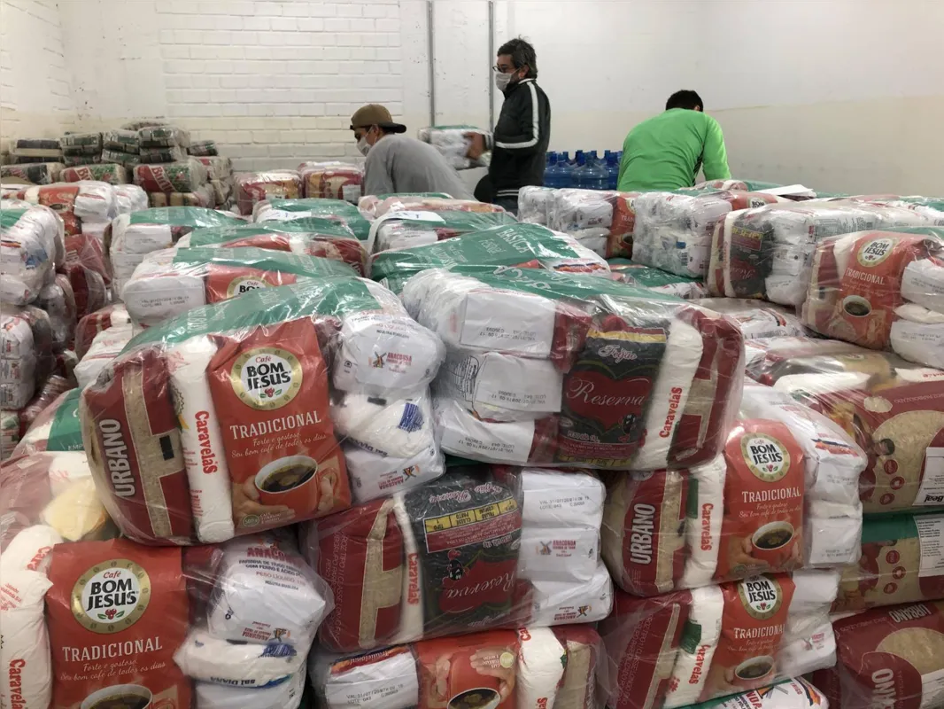 Ação, que contou com a participação do elenco do Coritiba, resultou em oito toneladas de alimentos