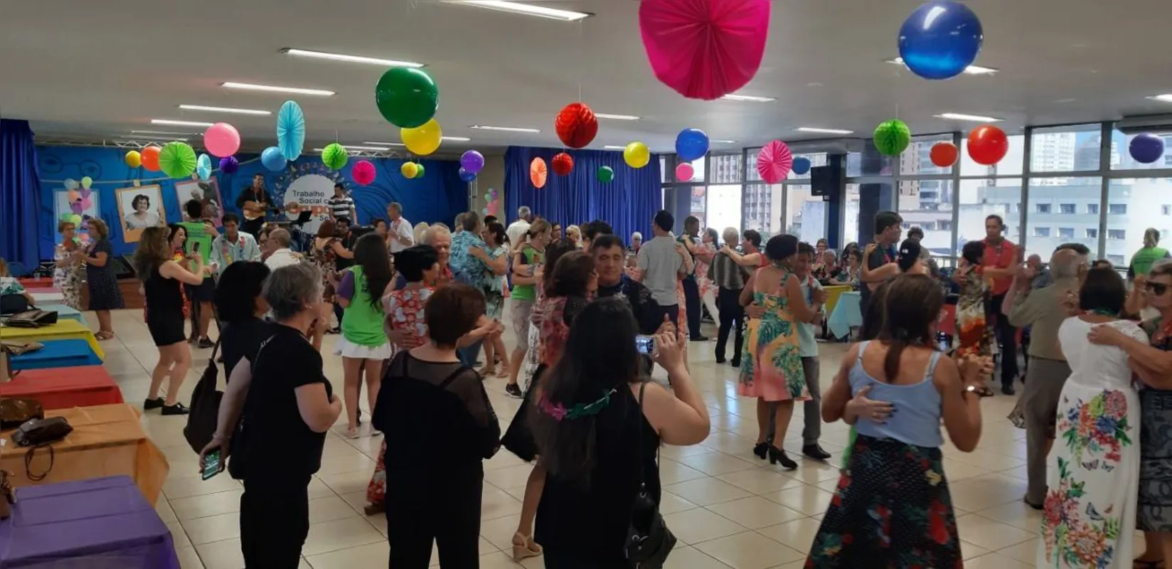 Baile de Idosos no Sesc Londrina Centro: eles também terão carnaval só para eles 