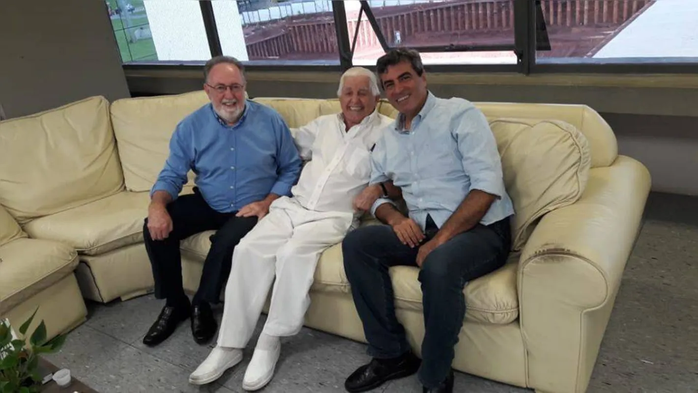 Imagem ilustrativa da imagem Três gerações de médicos formados pela UEL