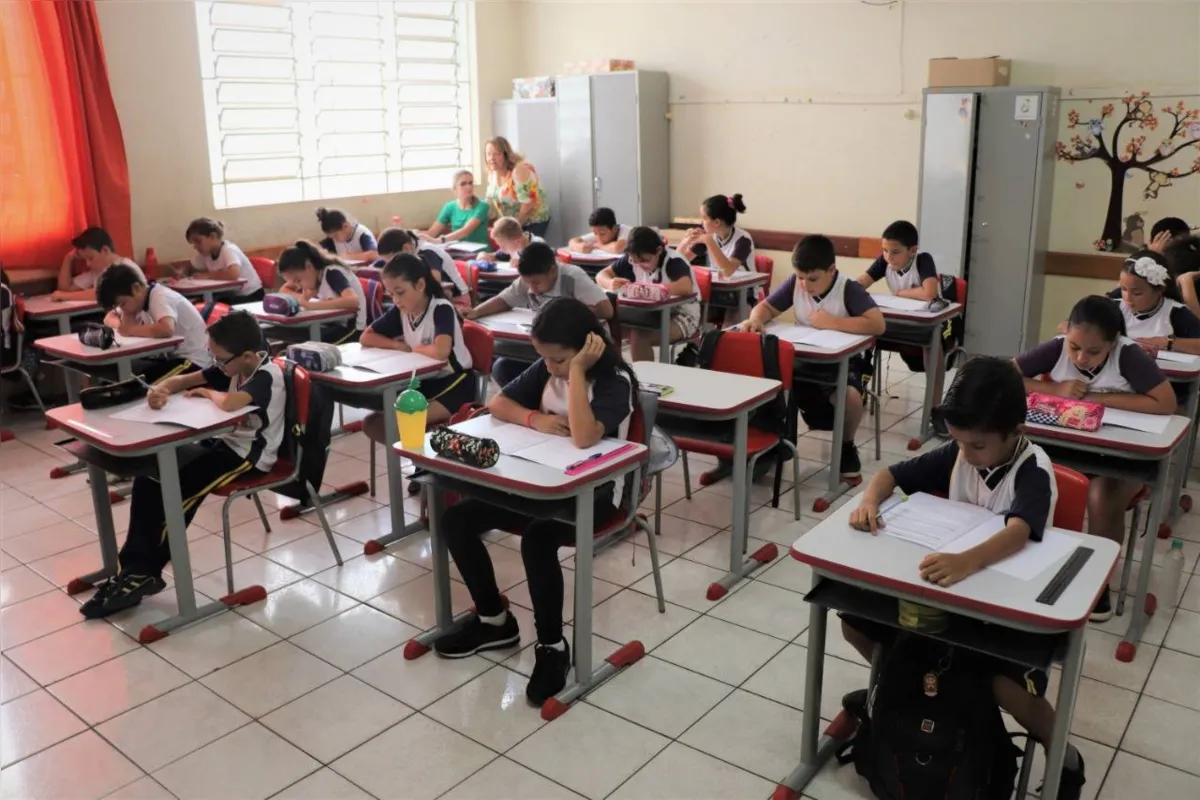 Imagem ilustrativa da imagem Vereador quer guardas municipais fixos em escolas de Arapongas