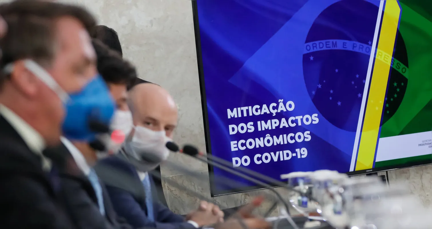 Imagem ilustrativa da imagem Via imprensa, 78% se dizem bem informados, diz Datafolha