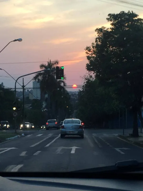 Imagem ilustrativa da imagem A Cidade Fala - Sol no Horizonte
