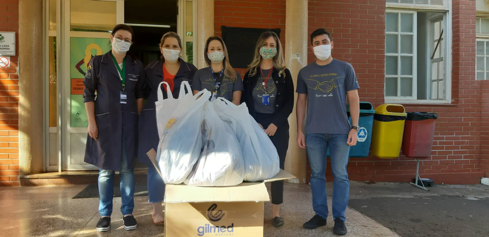 Imagem ilustrativa da imagem Ação de costureiras voluntárias beneficia Santa Casa de Londrina