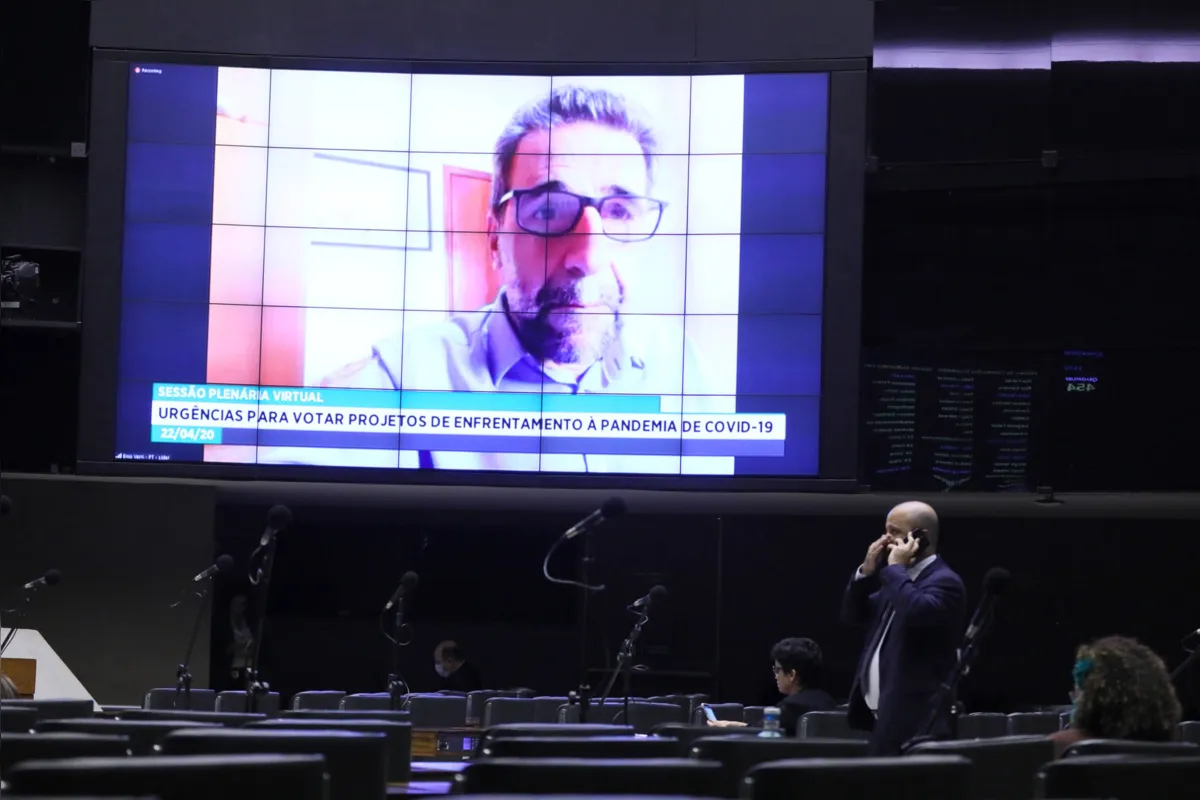 O deputado federal Enio Verri (PT-PR): "Não tinha como votar a favor do congelamento de salários"