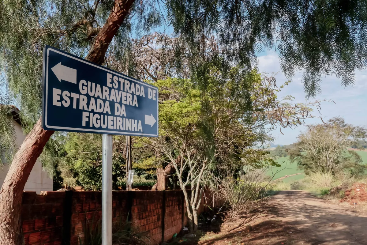 Imagem ilustrativa da imagem Apucarana instala placas na zona rural