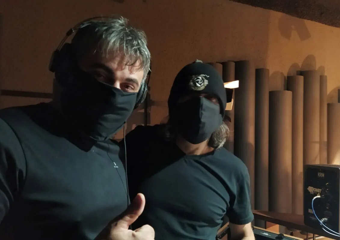O produtor musical Luciano Galbiati e o iluminador Maurício Marques