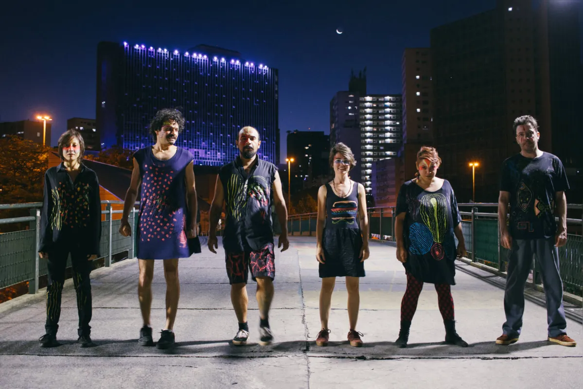 Caburé Canela: videoclipe da música 'Oceano' narra história de um relacionamento à distante e traz imagens de cinco países