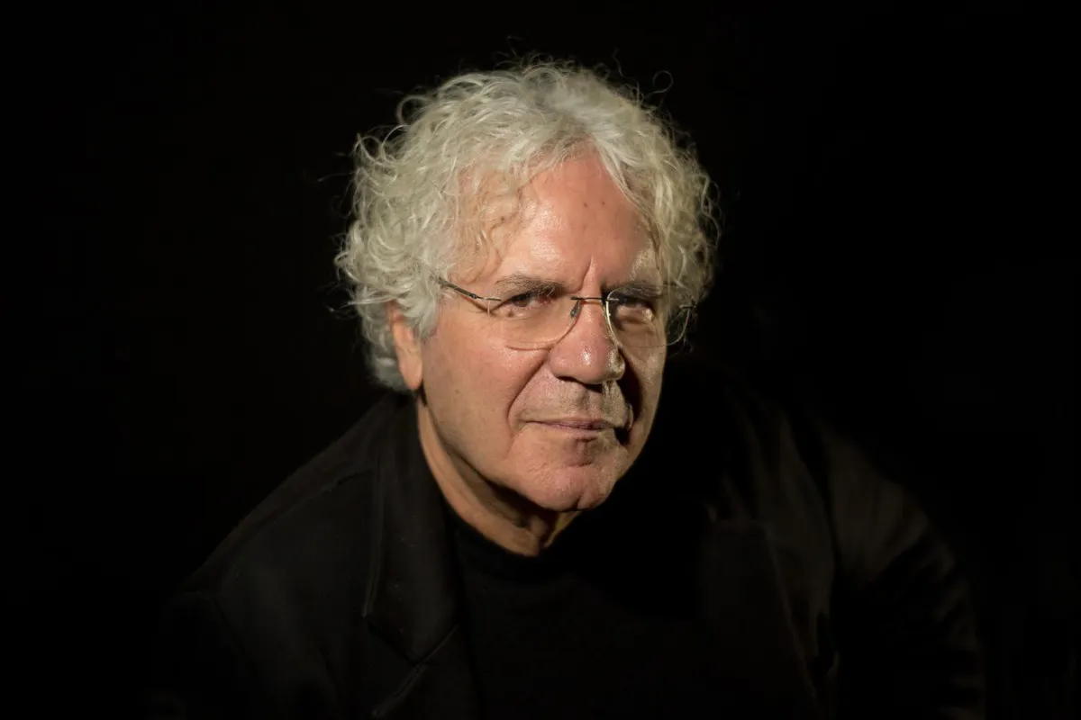 Pino Di Buduo: “Estou interessado em criar um projeto onde a cidade se representa, mostrando o relacionamento do artista com o lugar onde nasceu”