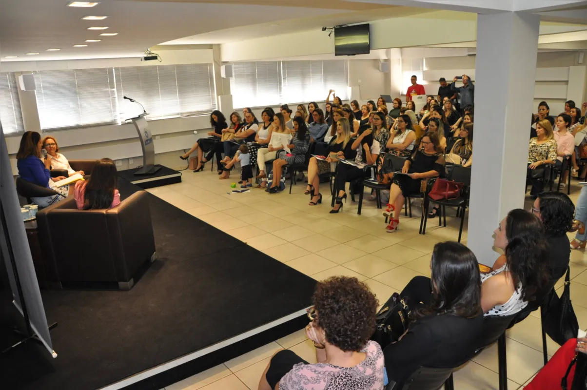 Em 2019, o Mulherio das Letras do Paraná realizou seu primeiro encontro; este ano, com muitas inscrições, o evento será virtual e homenageia a poeta negra curitibana Laura Santos